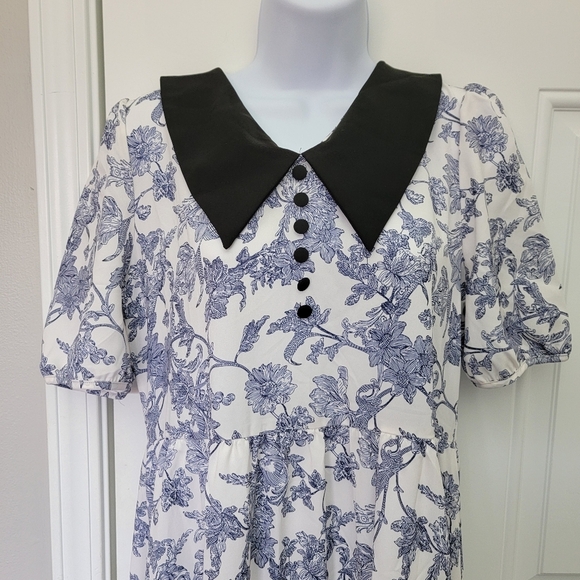 NWT Dazy Blue White Floral Contrast Collar Buttons Puff Sleeve Midi Dress Size L - Picture 2 of 11